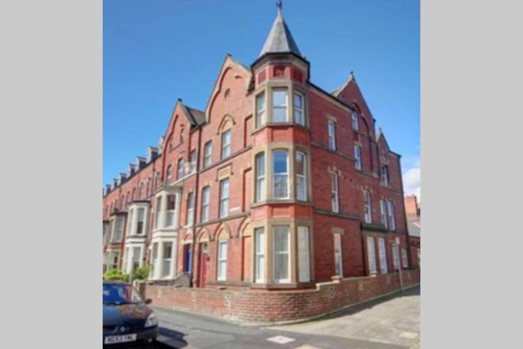 Seaspray Boutique Whitby Apartment Extérieur photo