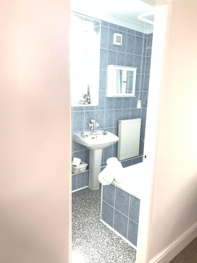 Seaspray Boutique Whitby Apartment Extérieur photo