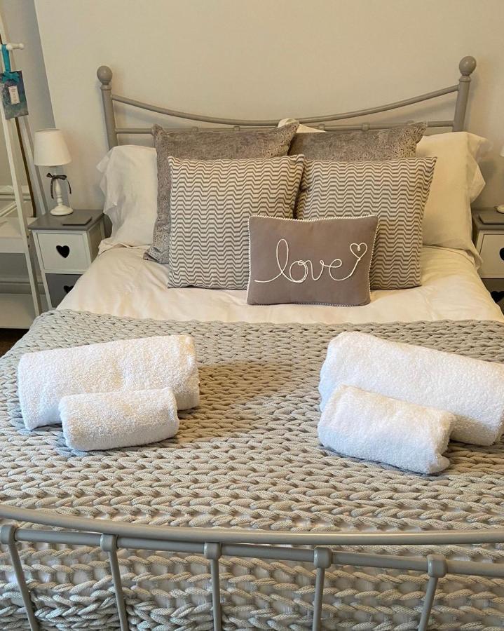 Seaspray Boutique Whitby Apartment Extérieur photo